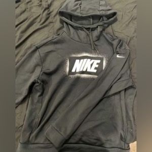 Nike pullover hoodie